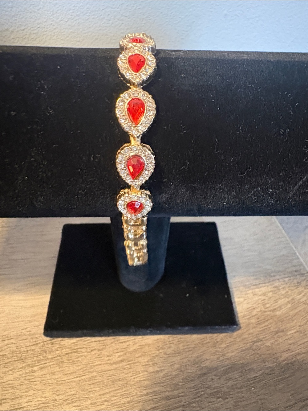 Gold Bracelet with Red Teardrop Stones - Elegant Women’s Jewelry - Picture 2 of 3